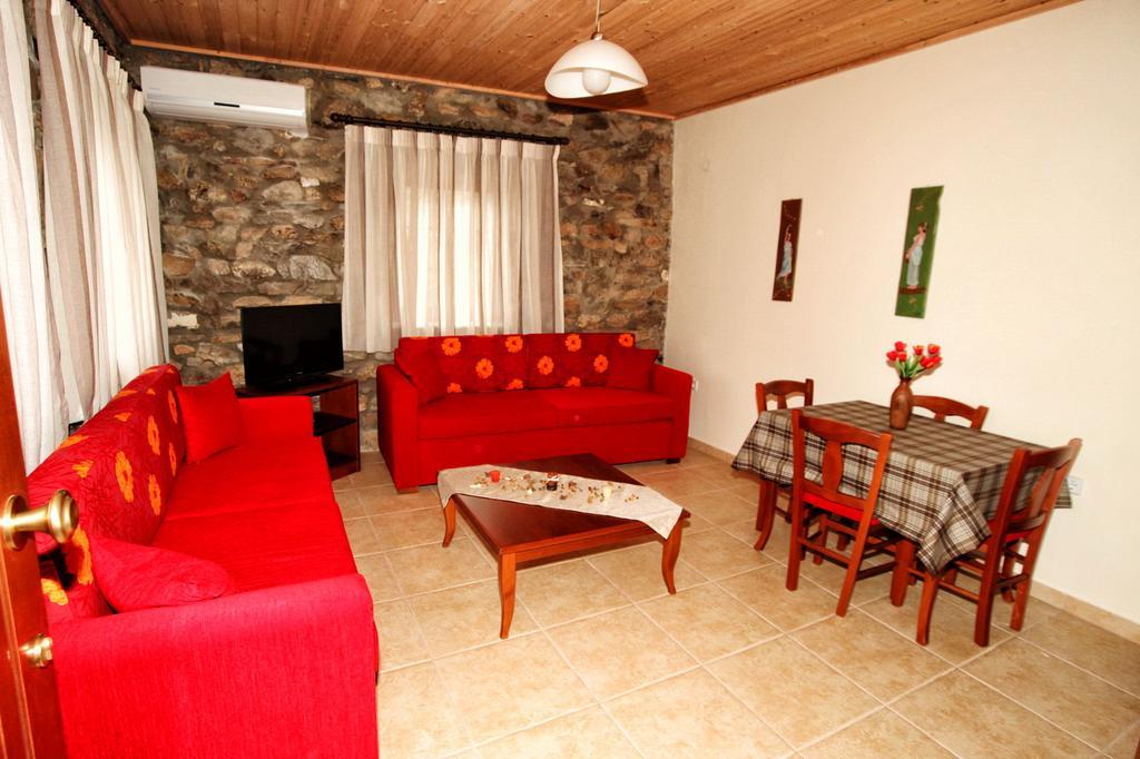 Traditional Apartments Tsikrikonis Mirtofiton Экстерьер фото